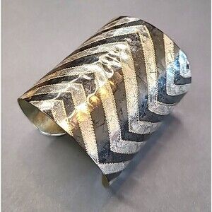 Vintage Womens Wide Cuff Zig Zag Pattern Bracelet 3" MCM Retro